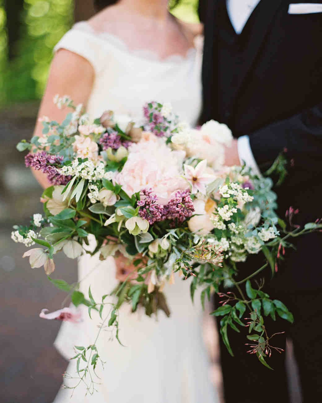 Lilac Wedding Flowers
 Fresh & Fragrant Lilac Wedding Bouquets