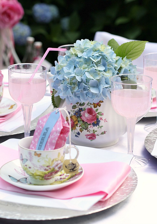 Little Girls Tea Party Ideas
 Great Ideas For A Little Girls Tea Party Celebrations at