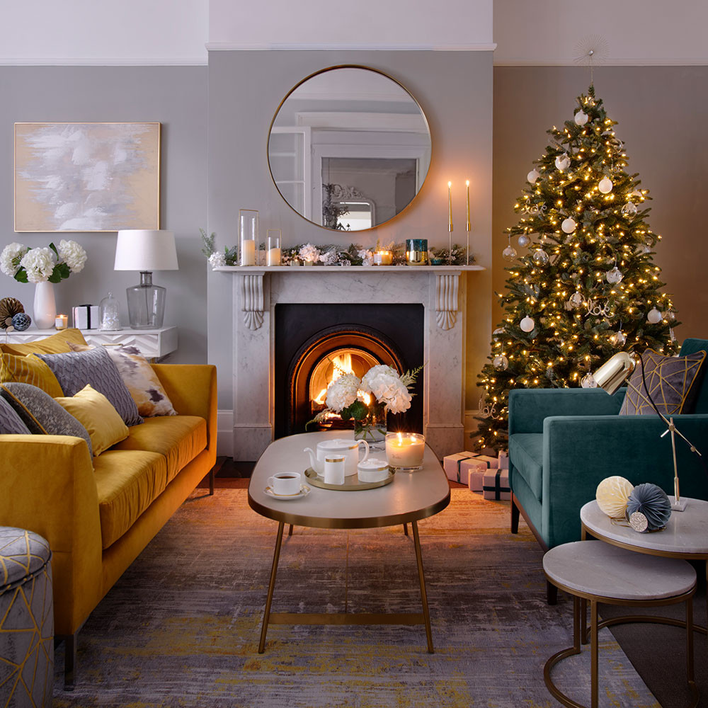 Living Room Decorations For Christmas
 Christmas living room decorating ideas – Living room for
