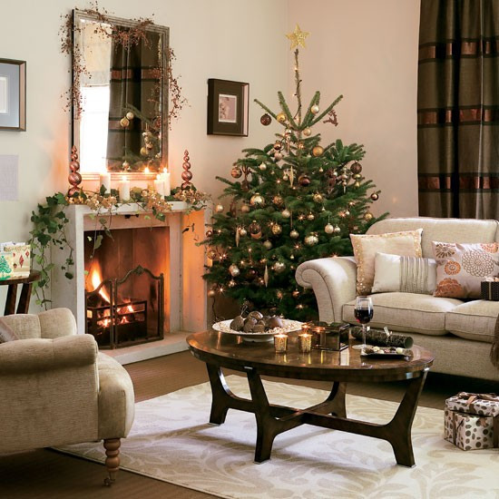 Living Room Decorations For Christmas
 5 Inspiring Christmas Shabby Chic Living Room Decorating Ideas
