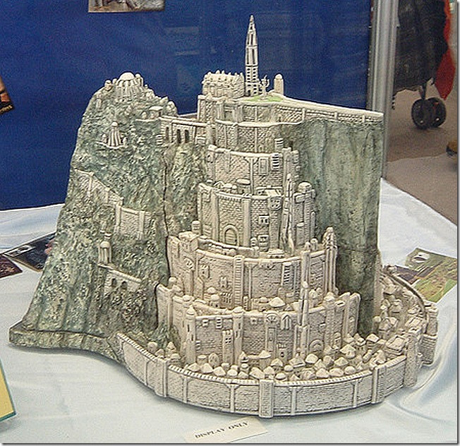 Lord Of The Rings Wedding Cake
 Stunning Lord of the Rings Cake Between the Pages