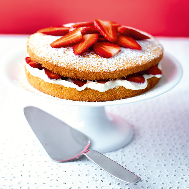Low Fat Cake Recipes Weight Watchers
 Strawberry sponge layer cake Healthy Recipe