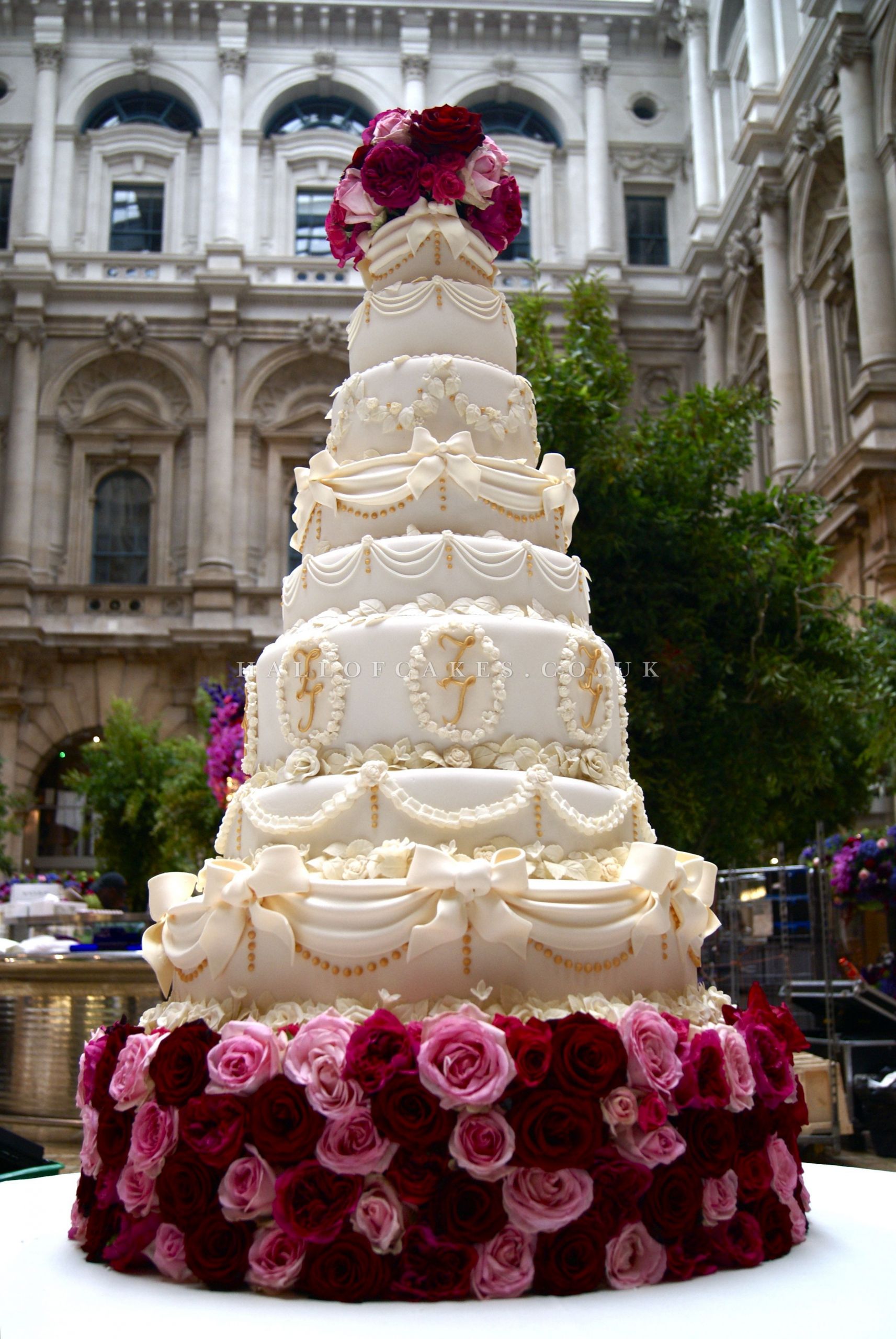 Luxury Wedding Cakes
 Wedding Cake gallery including Luxury Victorian and