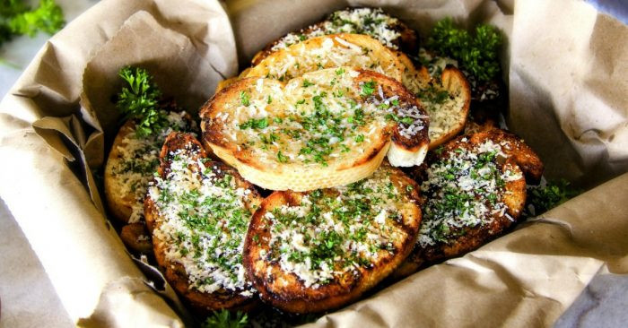 Main Dish With Garlic Bread
 Grilled Parmesan Garlic Bread Real Housemoms