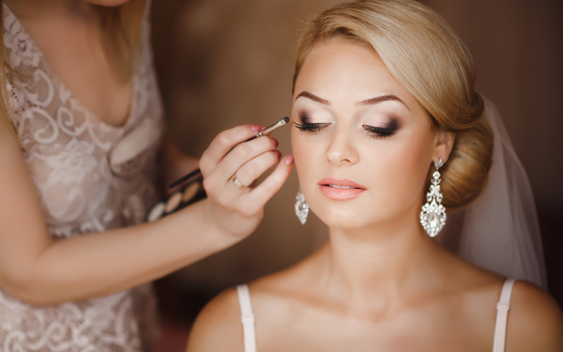 Makeup Artist For Weddings
 Top 10 Bridal Makeup Artists in KL & Selangor