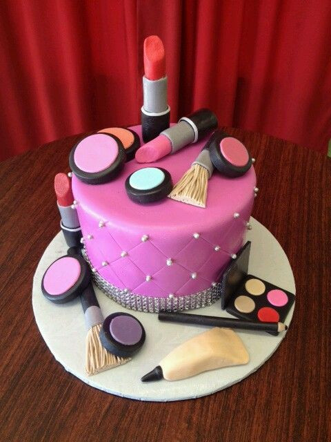Makeup Birthday Cake
 Makeup cake