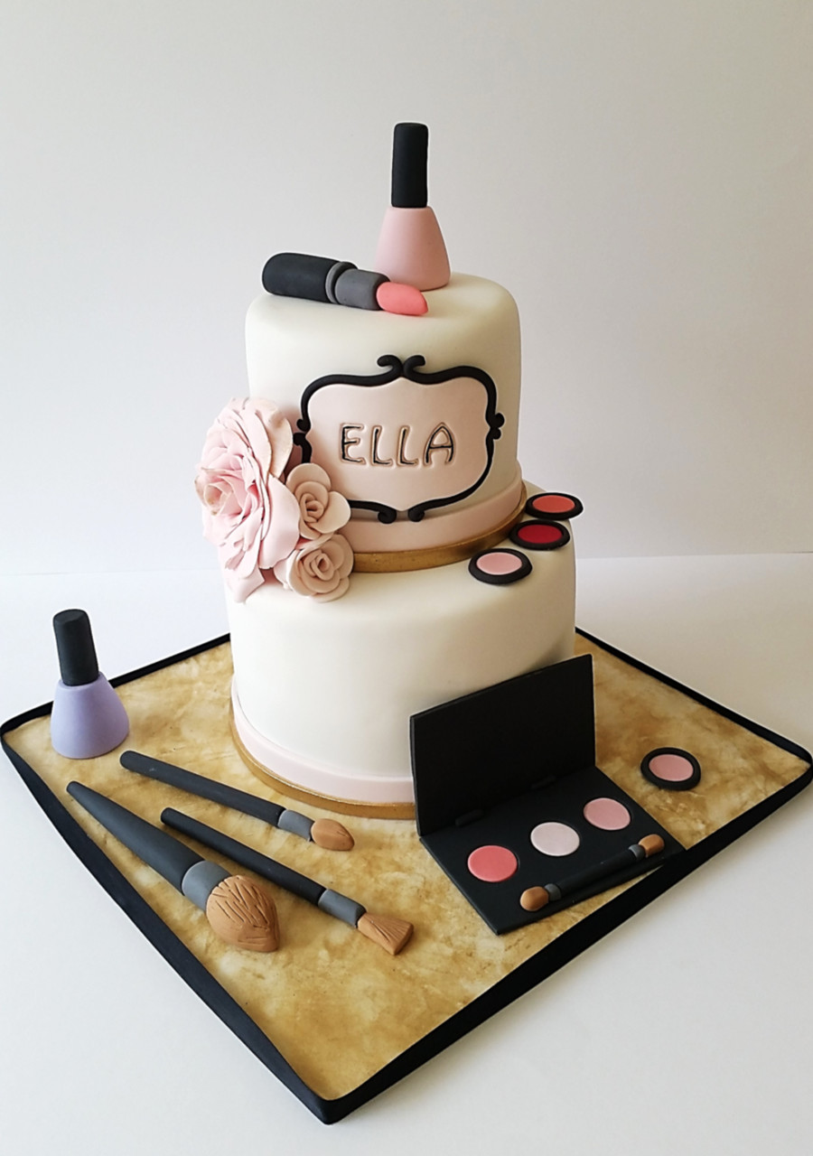 Makeup Birthday Cake
 Makeup Themed Cake For A Gorgeous 9 Year Olds Pamper Party