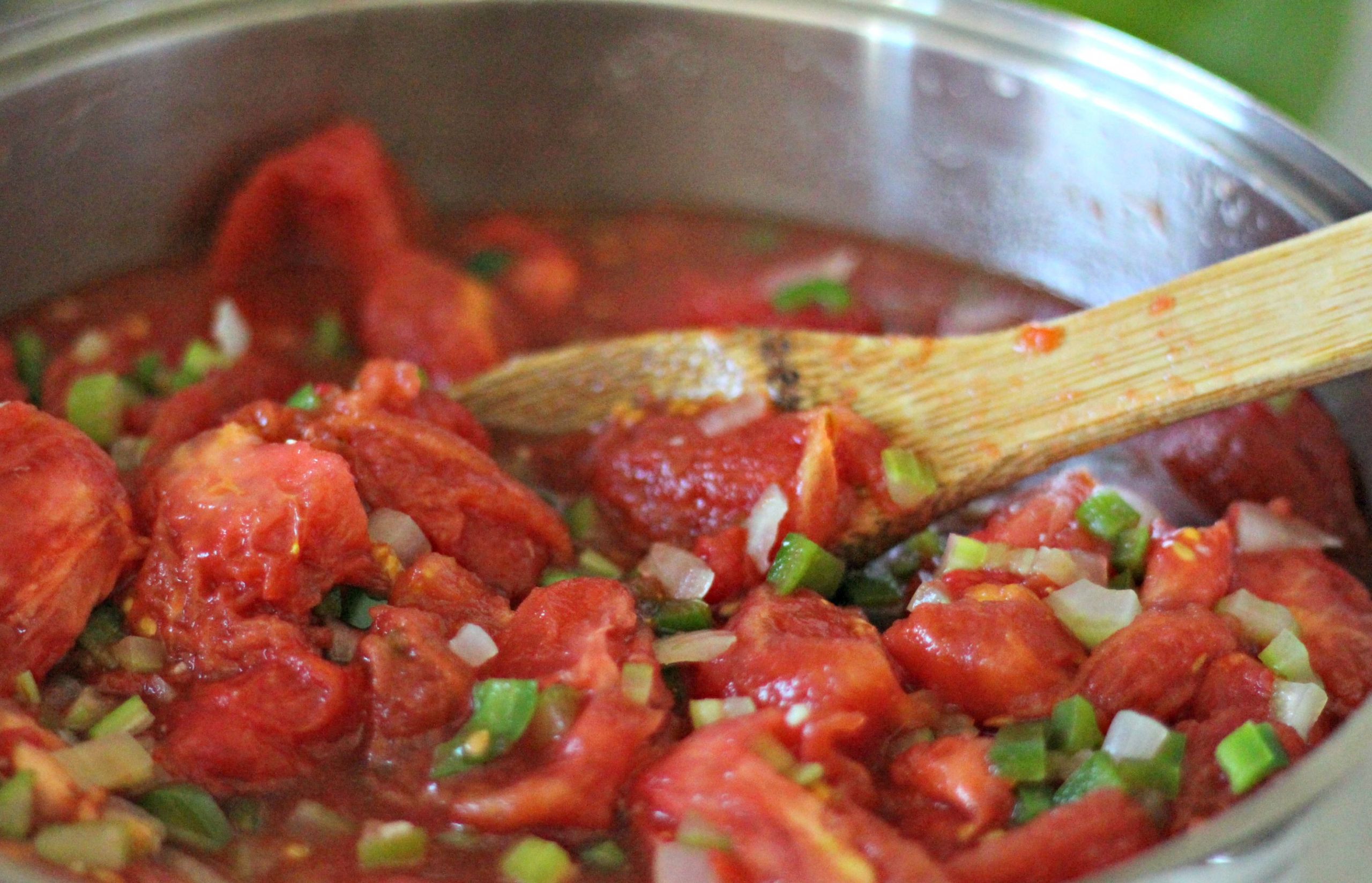 Making Spaghetti Sauce
 Homemade Spaghetti Sauce with Garden Fresh Tomatoes