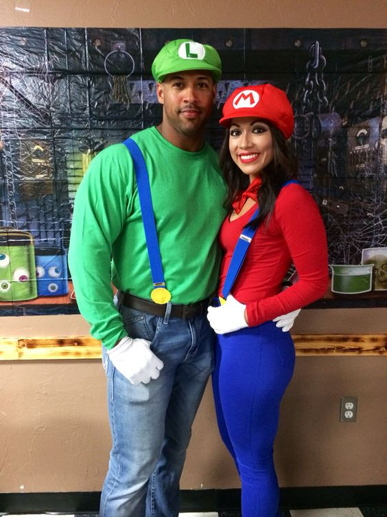 Mario Costume DIY
 50 Best Couple s Costumes