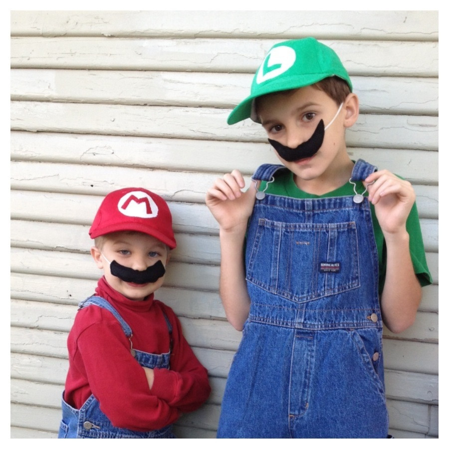 Mario Costume DIY
 DIY Mario and Luigi Costumes Maker Mama