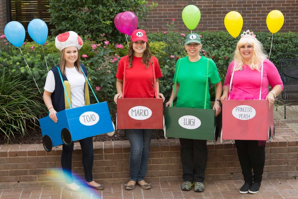 Mario Kart Costumes DIY
 24 Creative Group Costume Ideas From the Pelican Family