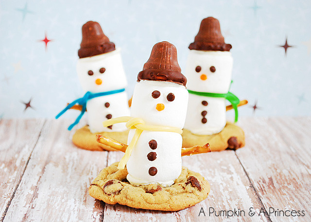 Marshmallow Recipes For Kids
 Mini Butterfinger Cheesecakes and Marshmallow Snowman Treats