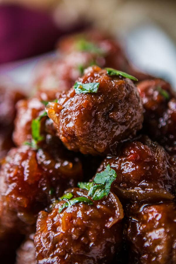 Meatballs With Jelly And Bbq Sauce
 Chili Sauce & Grape Jelly Meatballs in the Slow Cooker