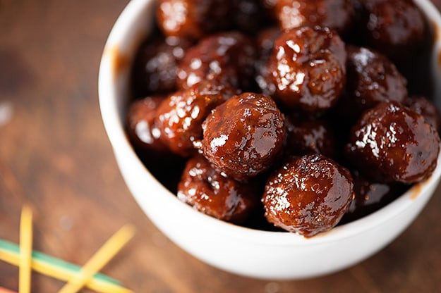 Meatballs With Jelly And Bbq Sauce
 Grape Jelly Meatballs