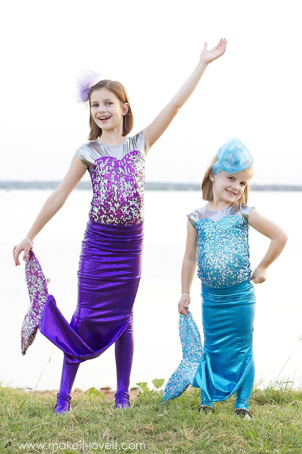 Mermaid Costume DIY
 DIY Mermaid Costume with a REPOSITIONABLE Fin