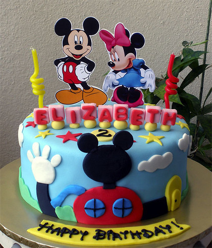 Mickey Mouse Birthday Cake Decorations
 Great Mickey Mouse Party Theme Ideas to Celebrate a Kids