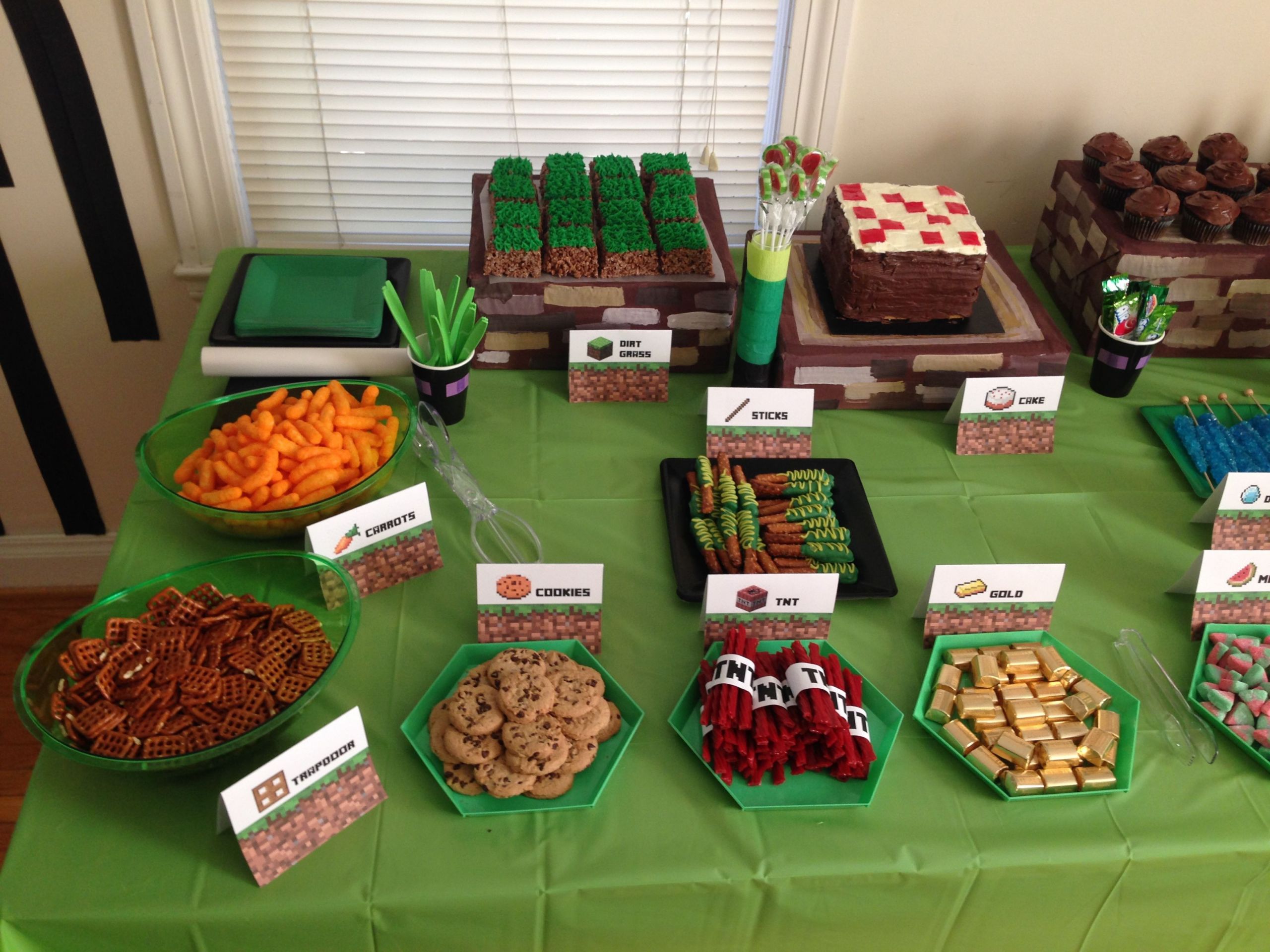 Minecraft Food Ideas For Party
 minecraft party theme table ideas