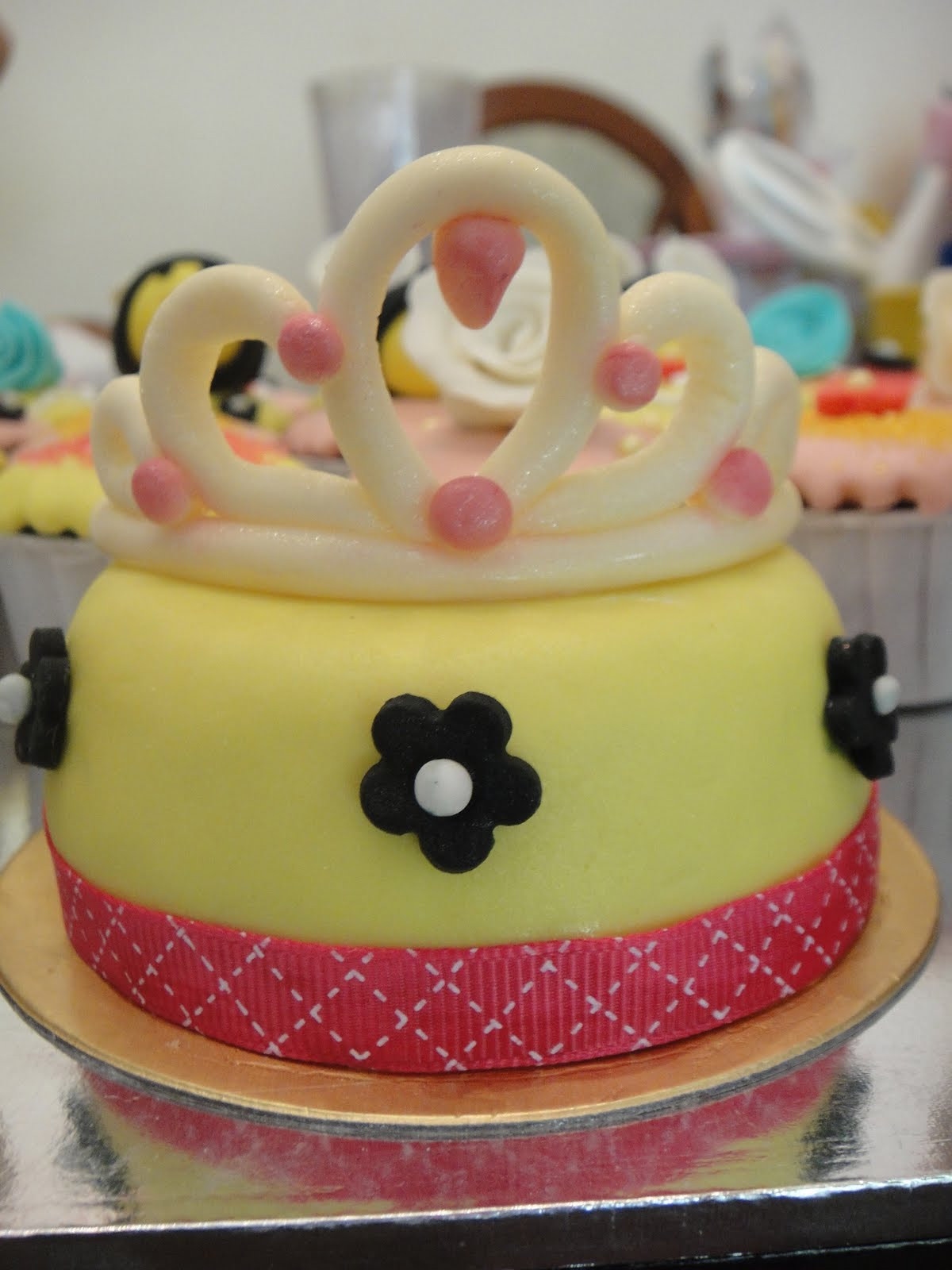 Mini Birthday Cake
 PreciousMoments Lovely Homebake Mini Birthday Cake with
