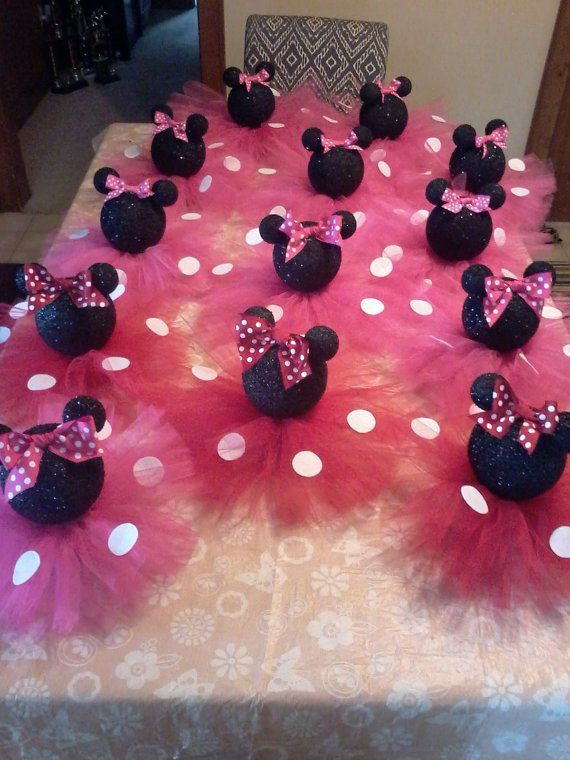Minnie Mouse Birthday Decor
 25 best ideas about Mickey minnie centerpieces on
