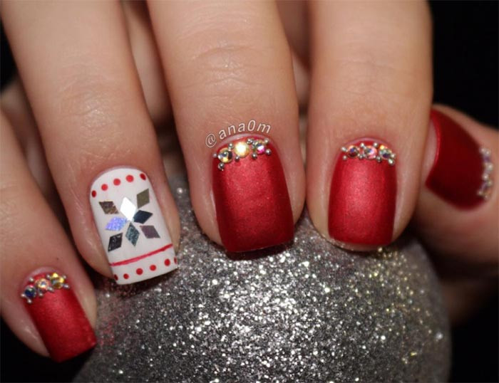 Nail Art Christmas Designs
 53 Sparkling Holiday Nail Art Designs To Try This