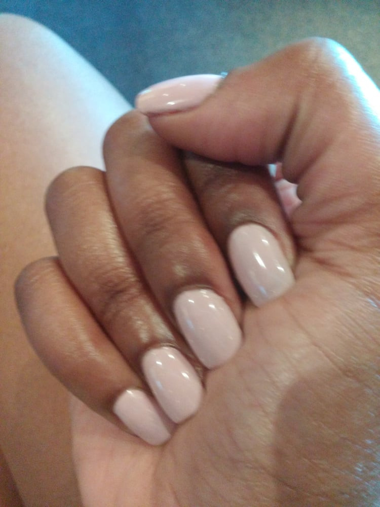 Natural Nail Colors
 Shellac manicure with a gel overlay on natural nails