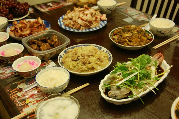 New Year Dinner Traditions
 Chinese New Year s Eve Traditions eDreams Travel Blog