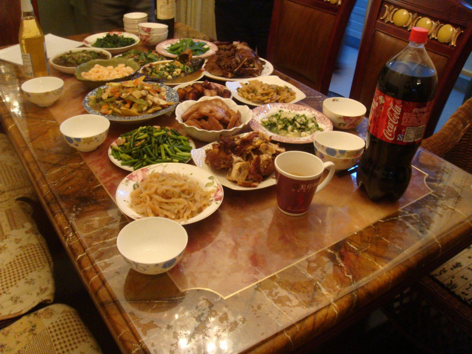 New Year Dinner Traditions
 my first video post chinese new year dinner