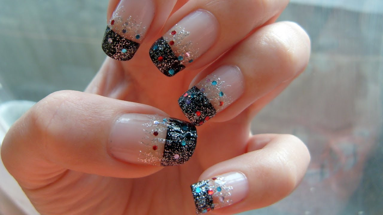 New Years Eve Nail Art
 Easy New Year s Eve Nail Art Tutorial