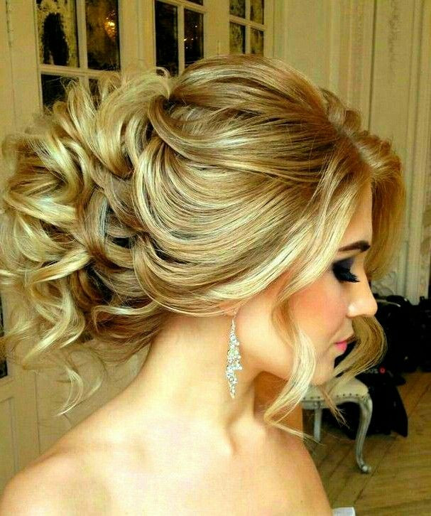 Nice Hairstyle For Prom
 Messy updo ce
