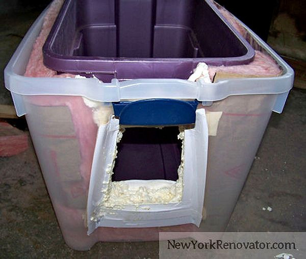 Outdoor Cat Bed DIY
 Winter approaches here s a way to help feral cats