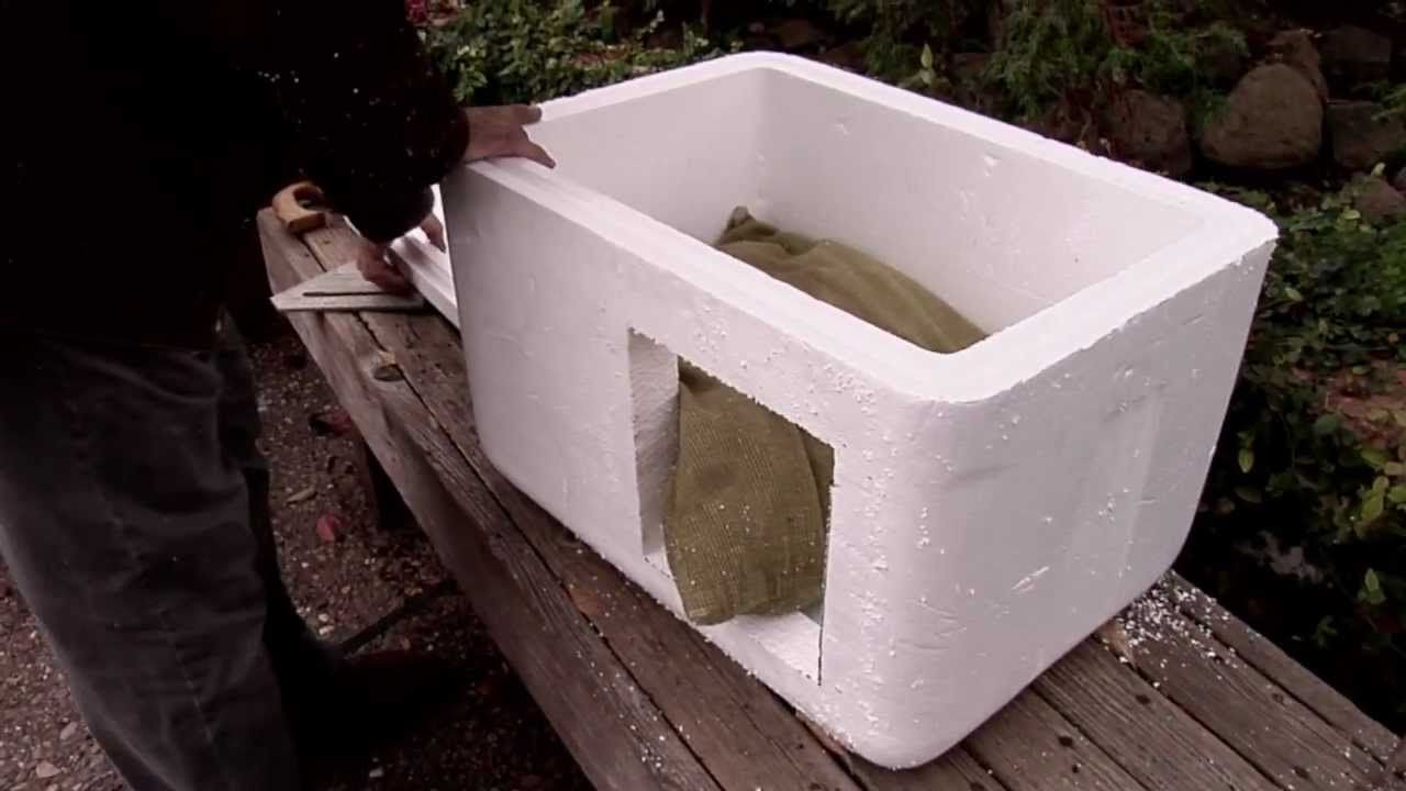 Outdoor Cat Bed DIY
 How to make an insulated cat bedhouse outdoor or indoors