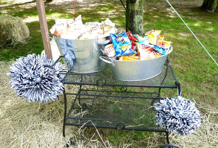 Outdoor Graduation Party Ideas For Guys
 83 best 2014 Graduation Party images on Pinterest