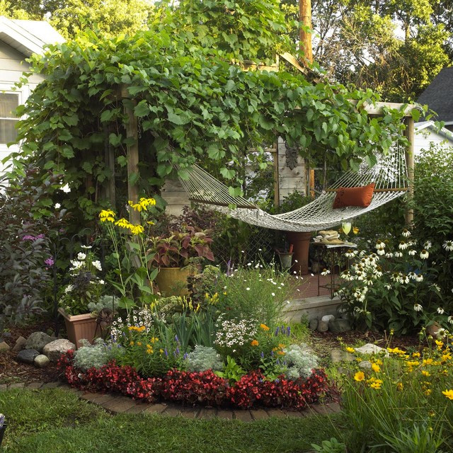 Outdoor Landscape Ideas
 17 Lively Shabby Chic Garden Designs That Will Relax And