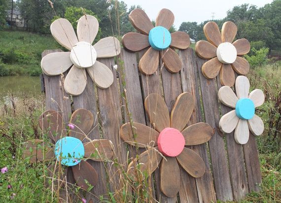 Outdoor Wood Crafts
 Rustic Barn Wood Flower Wreath Outdoor Rustic by
