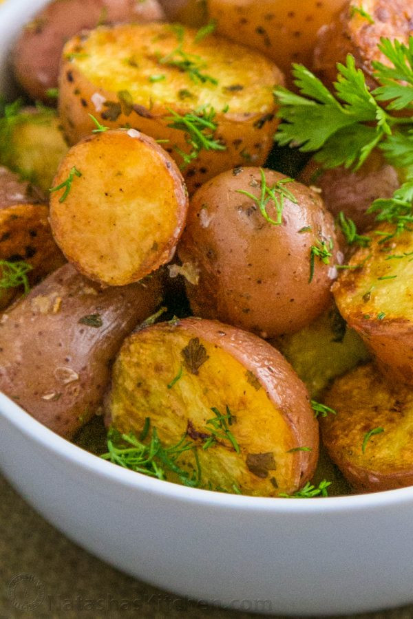 Oven Roasted Red Potatoes
 Easy Oven roasted baby red potatoes Natasha s Kitchen