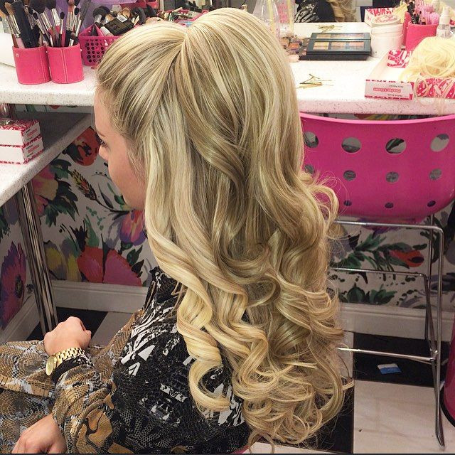 Pageant Hairstyles Updos
 Absolutely love this hair curly Ariana grande style