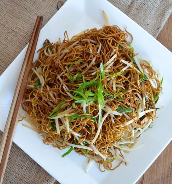 Pan Fried Noodles Chinese
 Cantonese soy sauce pan fried noodles Receta