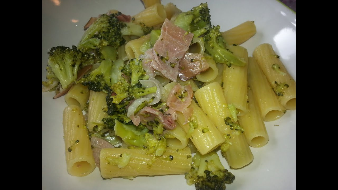 Pasta Con Broccoli
 Ricetta Light Pasta con Broccoli e Speck