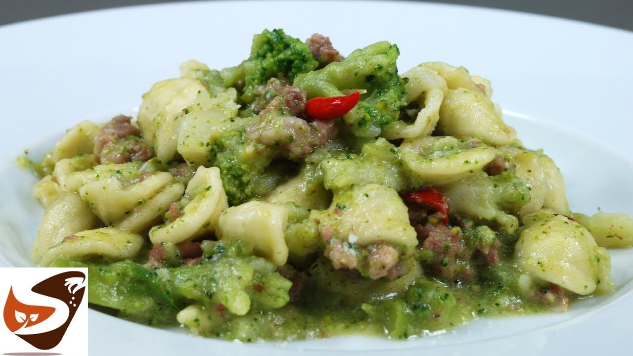 Pasta Con Broccoli
 Pasta con broccoli e salsiccia – Facile Veloce e gustosa