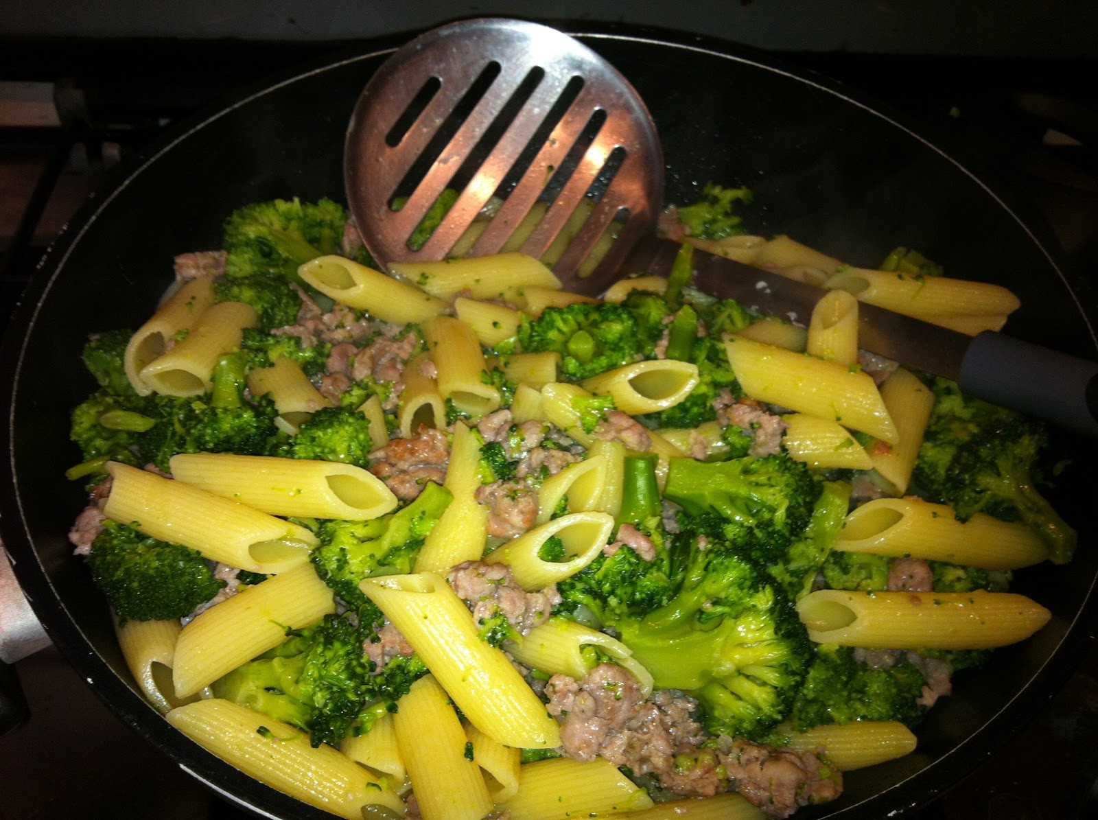 Pasta Con Broccoli
 Schiavo Pasta broccoli e salsiccia