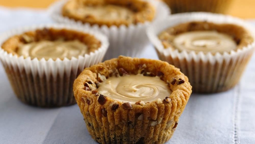 Peanut Butter Cookies With Peanut Butter Cups
 Peanut Butter Creme Cookie Cups recipe from Pillsbury