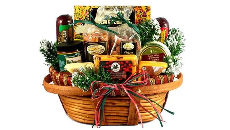 Personalized Gift Basket Ideas
 Top 5 Christmas Gift Baskets to Buy line