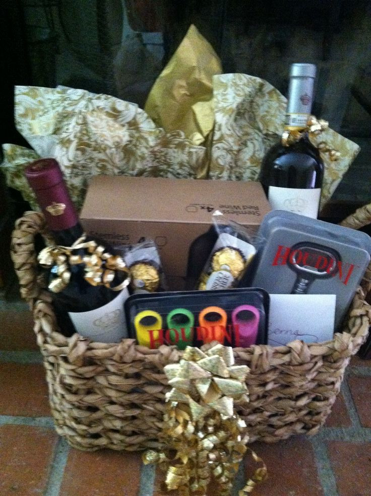 Personalized Gift Basket Ideas
 Wine basket I made for a Bridal Sower