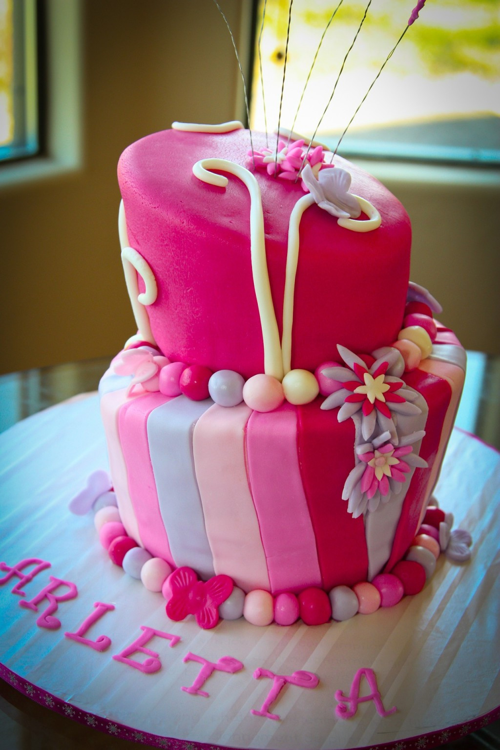Pictures Of Beautiful Birthday Cakes
 50 Beautiful Birthday Cake and Ideas for Kids and
