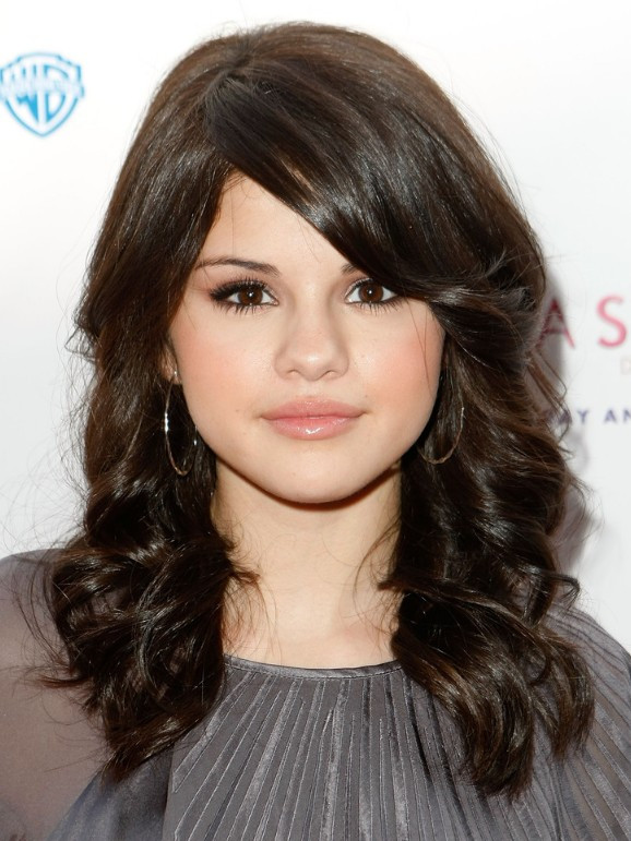 Pictures Of Girls Haircuts
 Selena Gomez shoulder length hairstyle for girls