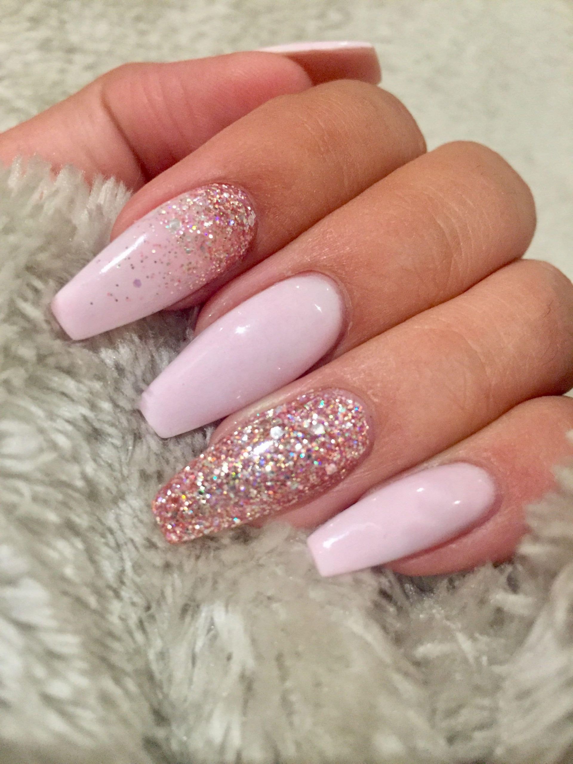 Pink Glitter Acrylic Nails
 7 Fresh Acrylic Nail Designs Matte Light Oink and Gold