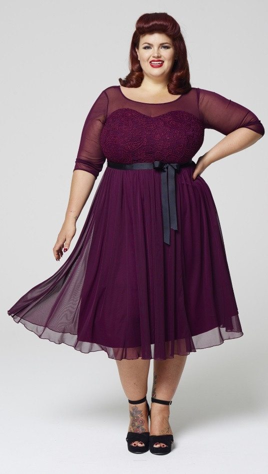 Plus Size Cocktail Dresses For Weddings
 27 Plus Size Wedding Guest Dresses with Sleeves Alexa Webb