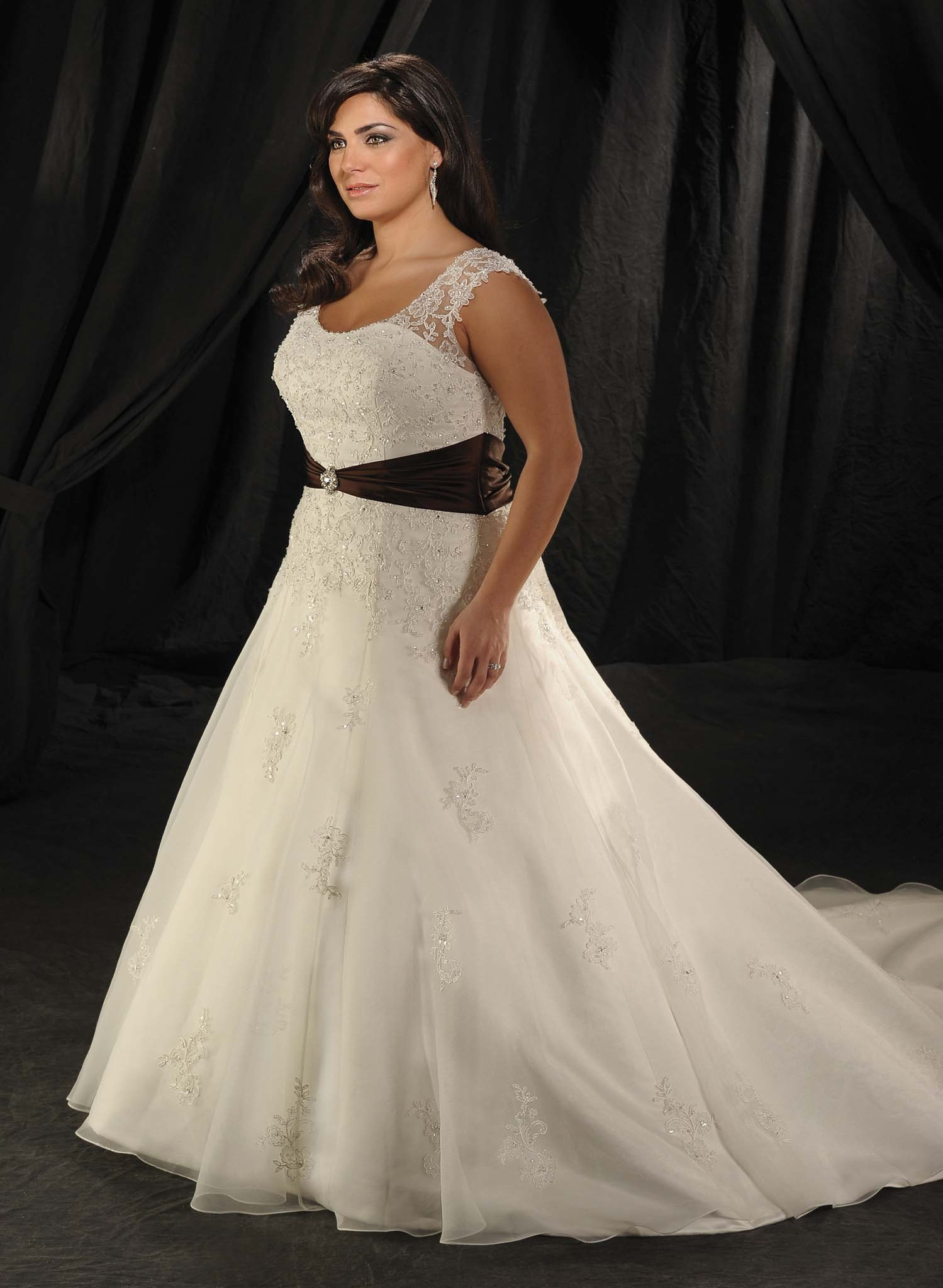 Plus Size Dresses For Wedding
 The Wedding Dress Guide for Full figured Brides