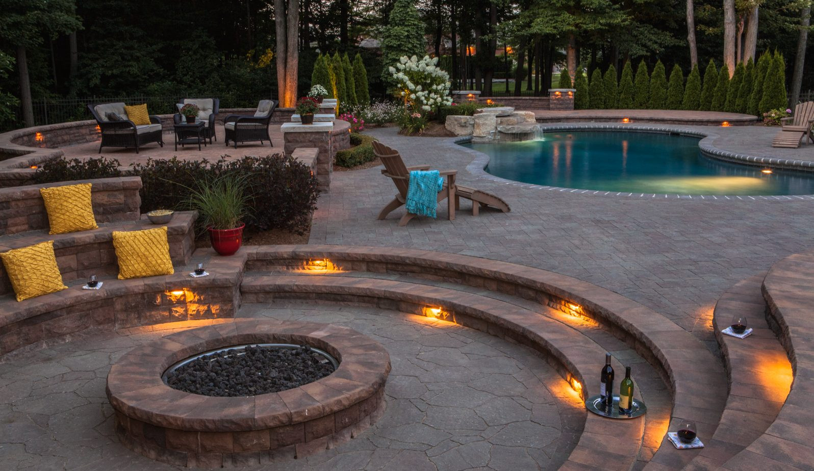 Pool Fire Pit
 Turn Up the Heat with These Cozy Fire Pit Patio Design