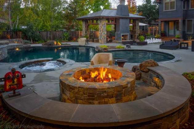 Pool Fire Pit
 20 Sophisticated Outdoor Fire Pit Designs Near The